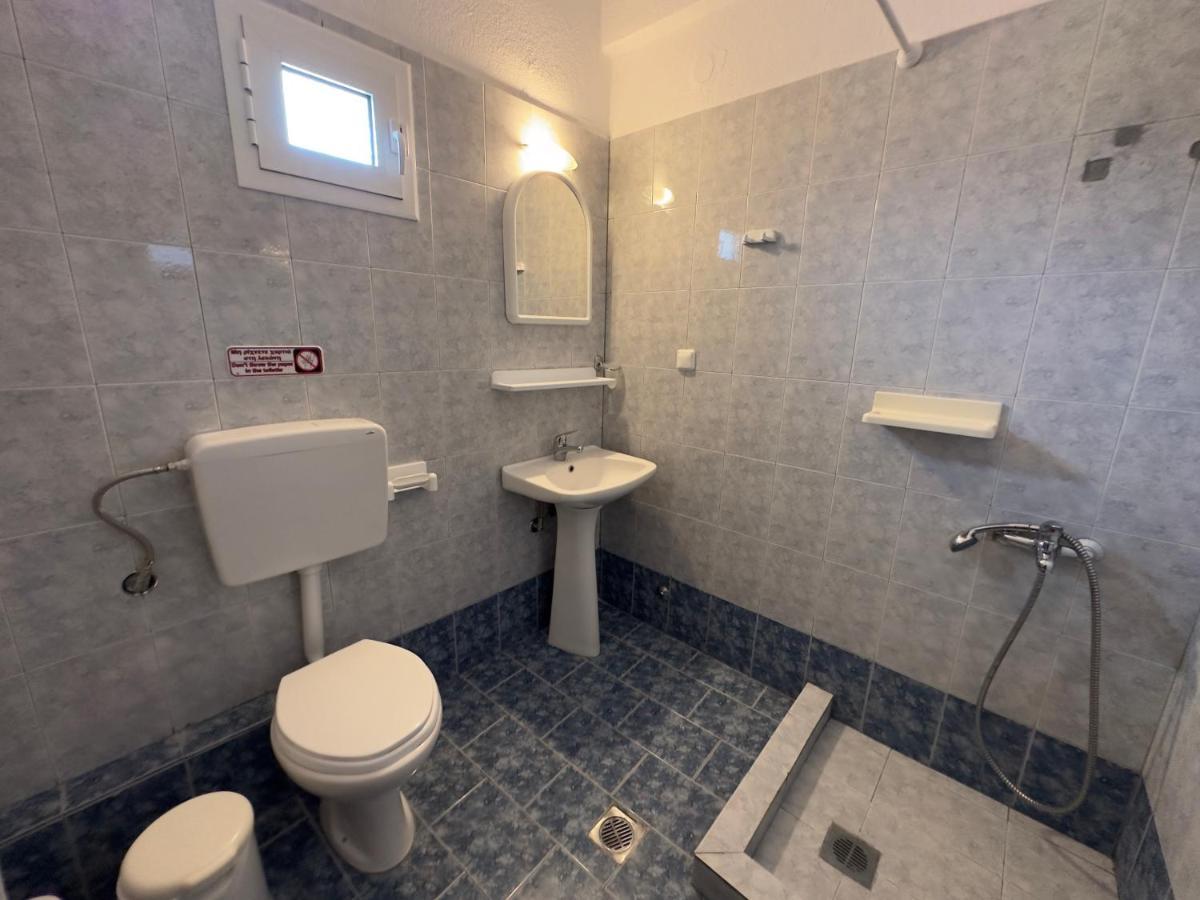Anna Rooms Nea Vrasna Exterior photo