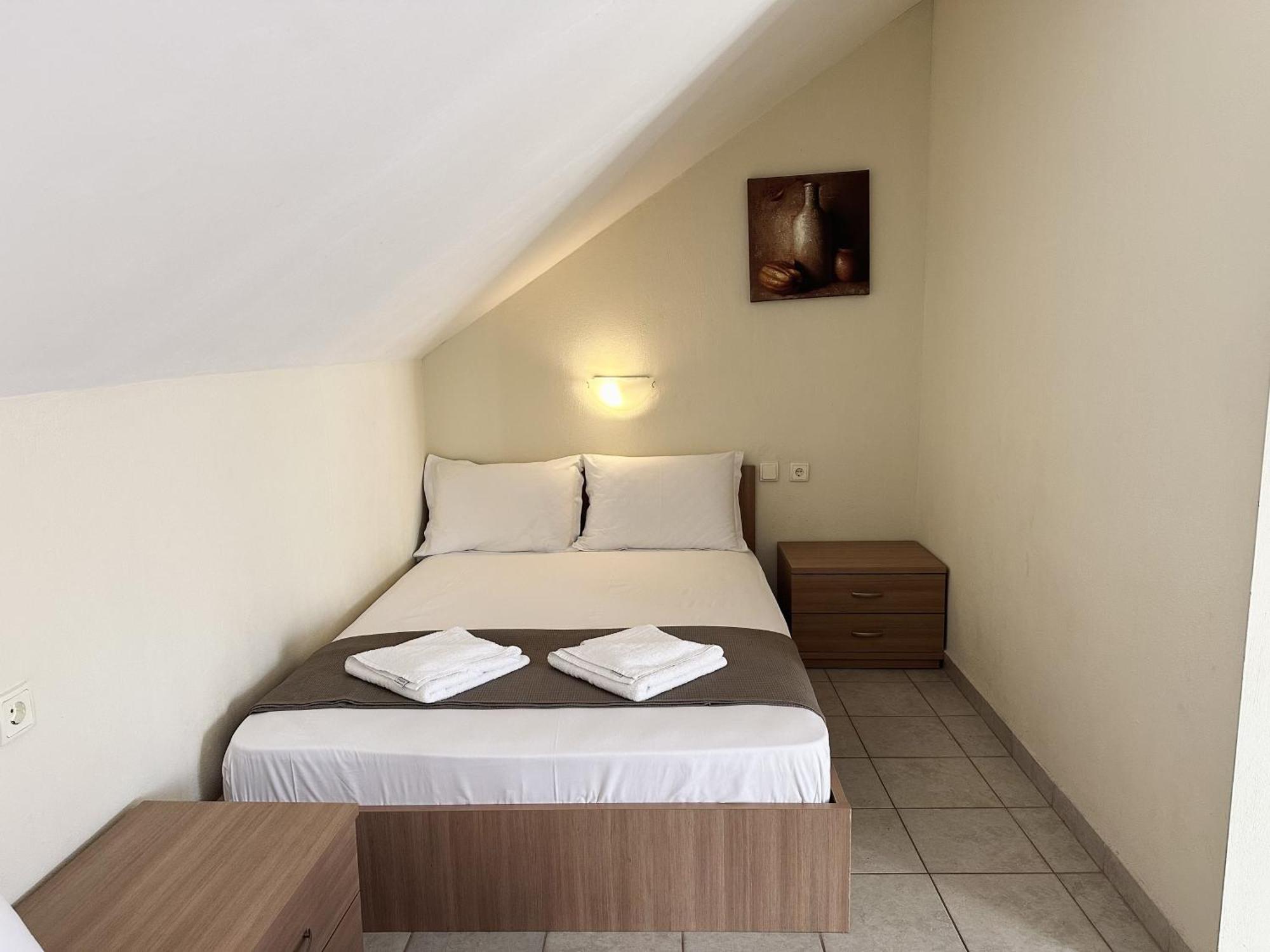Anna Rooms Nea Vrasna Exterior photo